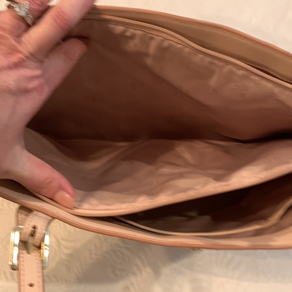 Sold - Picture 5 of 6